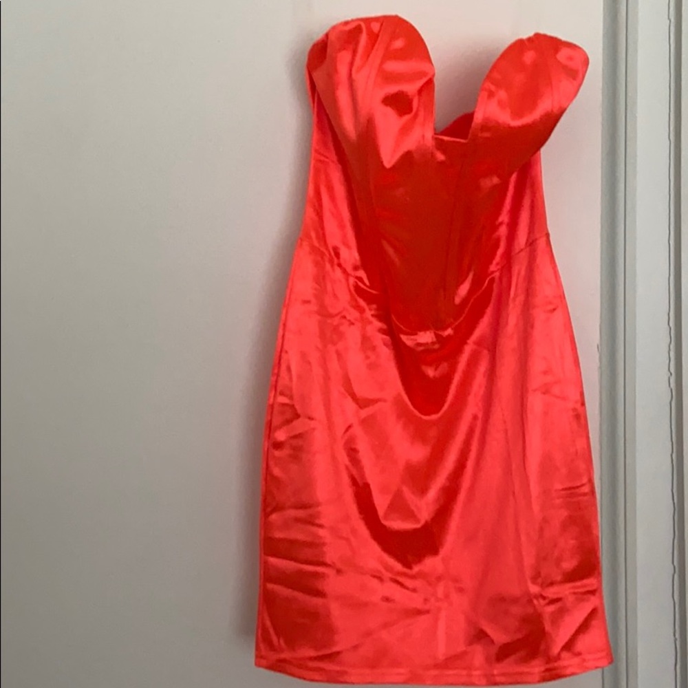 Strapless dress